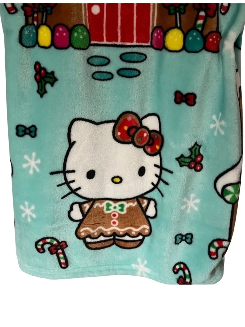 HELLO KITTY CHRISTMAS GINGERBREAD PLUSH THROW, NWT